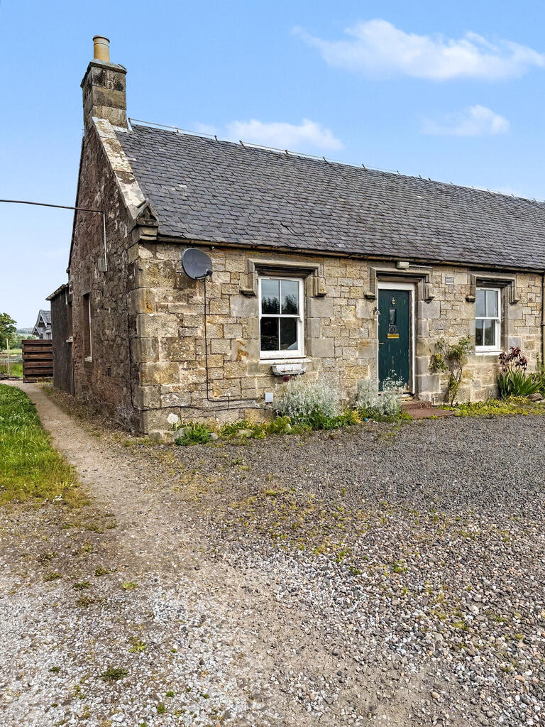 5 Easter Cash, Strathmiglo, Cupar, KY14 7RJ